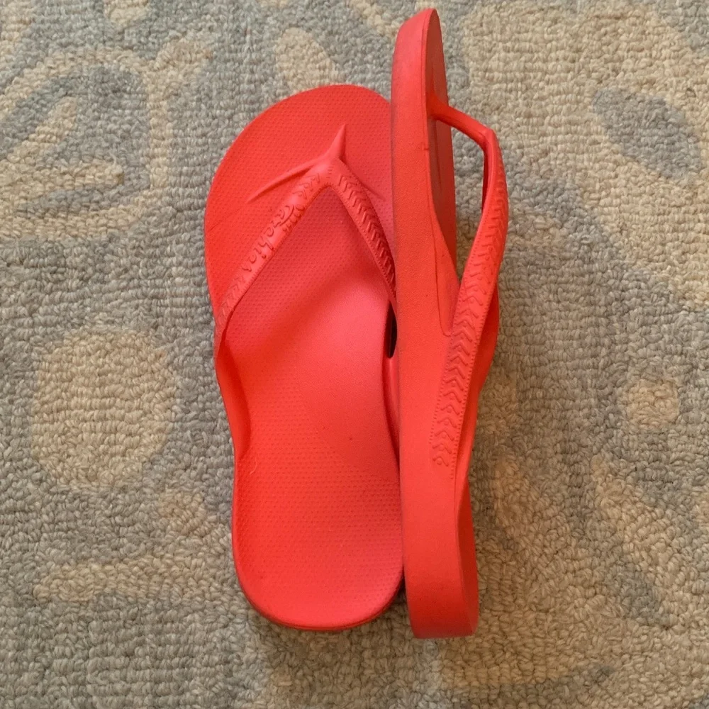 Archies Red Flip Flops - Picture 2 of 3